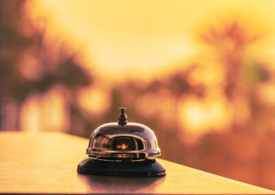 Old vs. New: Updating the Clienteling Concept for an Omnichannel CX World
